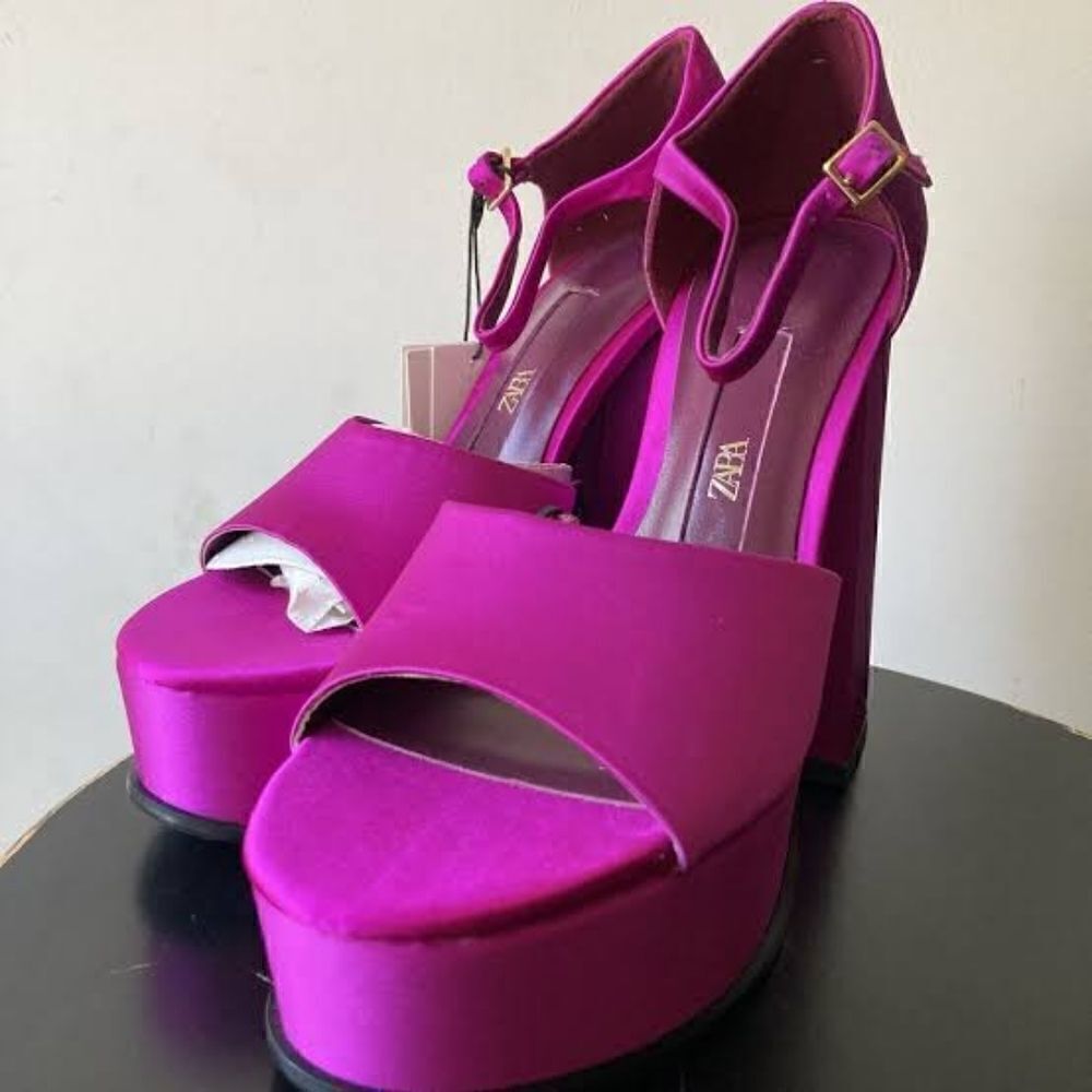 ZARA PLATFORM FUCHSIA HEELS - Picture 7 of 7